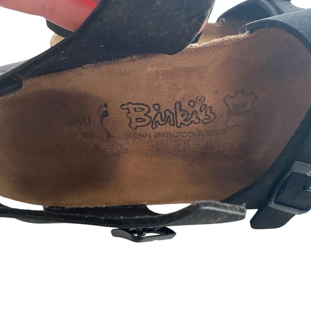 Birkis Birkenstock Black Sandals with Adjustable Straps and Cork Footbed W6 - Picture 13 of 13